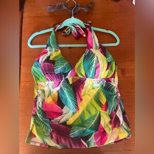 LA BLANCA flattering halter swim top size 12